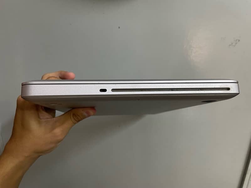 Macbook pro Late 2011 1