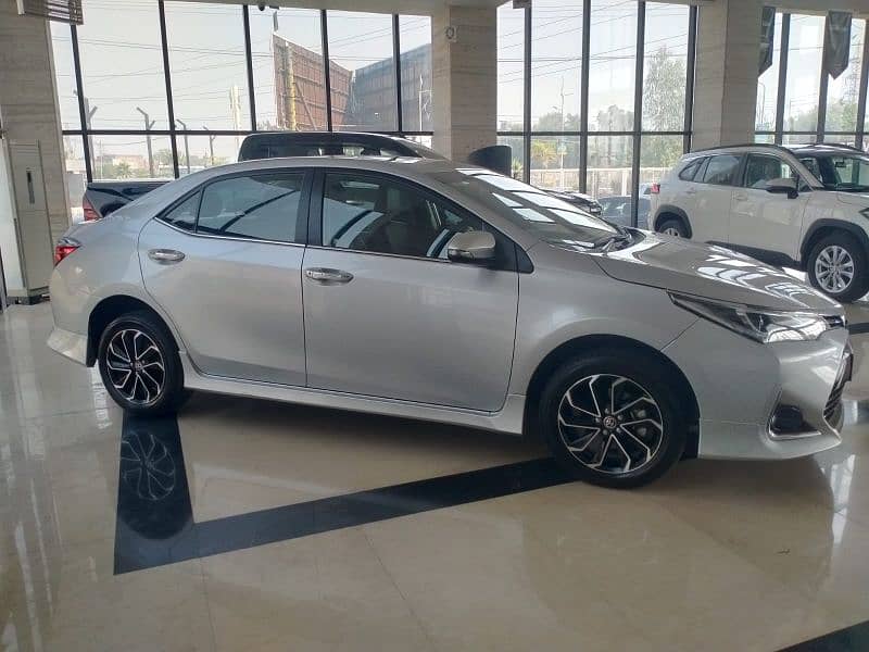 Toyota Corolla Altis Grande 2023 1