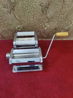 pasta  maker 0