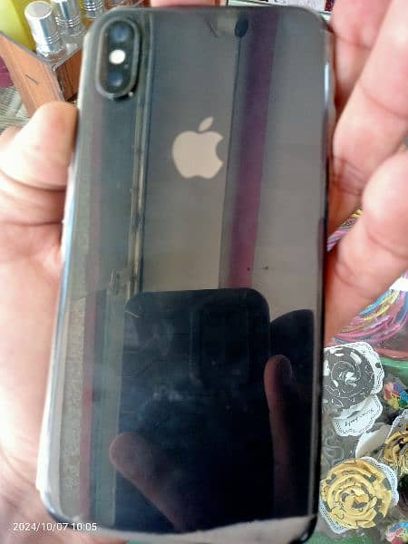 iphone x with mirror condition one handed phone ! 0