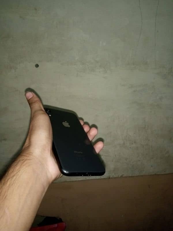 iphone XR 128 gb. 3