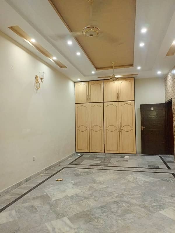 10 marla house for rent in johar town for family and office software house+call centre and other companies setup 15