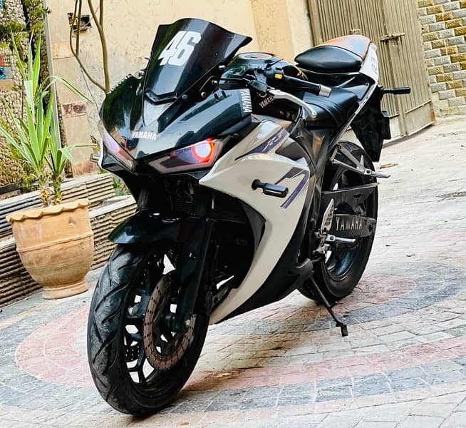 Yamaha R3 300 cc replica sports heavy bike 4