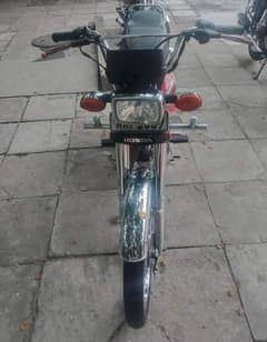 Honda 125 2022 model total genuine condition