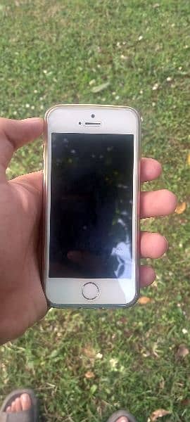 I phone 5s 32 gb Non pta condition 10/10 3