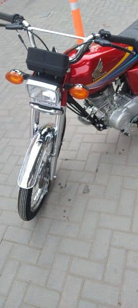 Honda CG 125 model 2011 for urgent sale 1