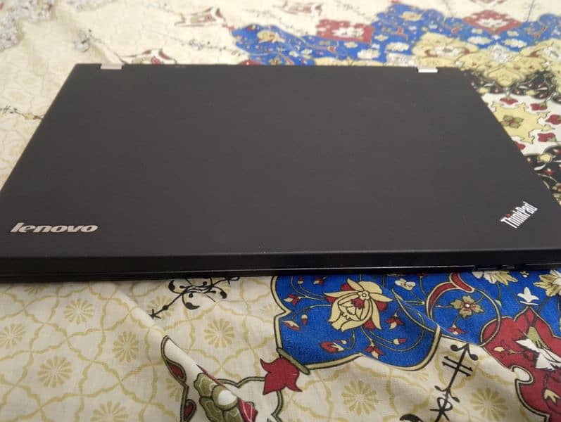 Lenovo Thinkpad 4 gb ram 500 gb SSD 118hdd 4