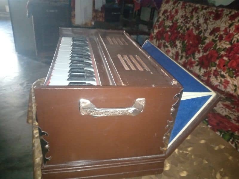 Harmonium for Sale 4