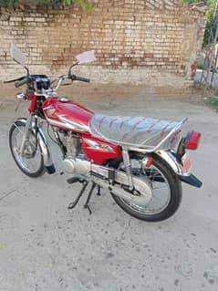 Honda 16 model antique