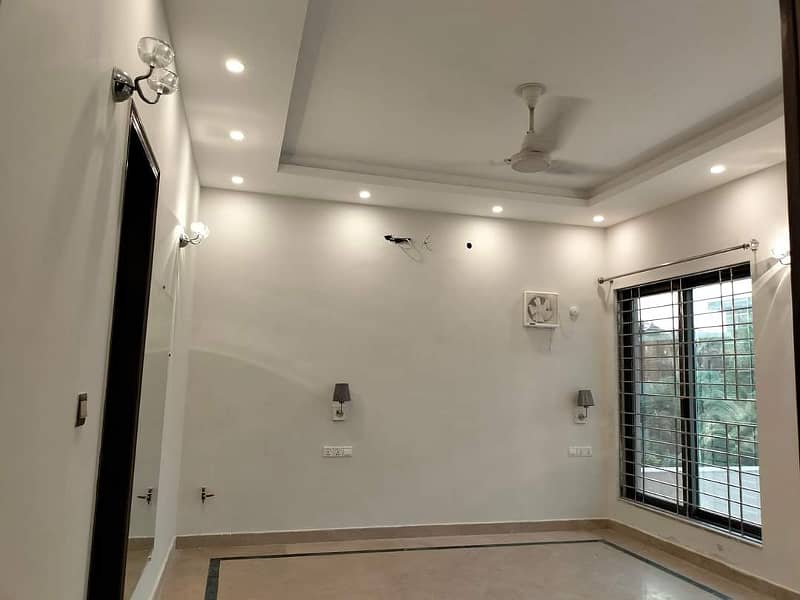 7 Marla Full House For Rent In G-13 islambad 4