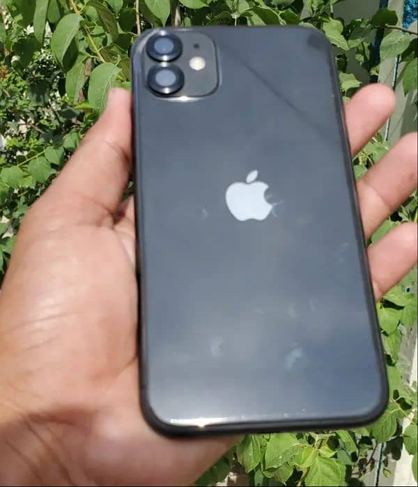 iphone 11 j. v 4