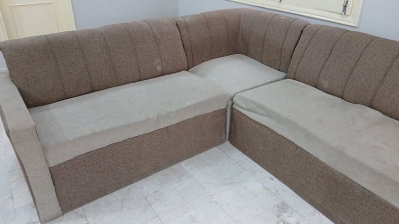 Stylish Sofa Set in Great Condition - Only 30,000 PKR! 1