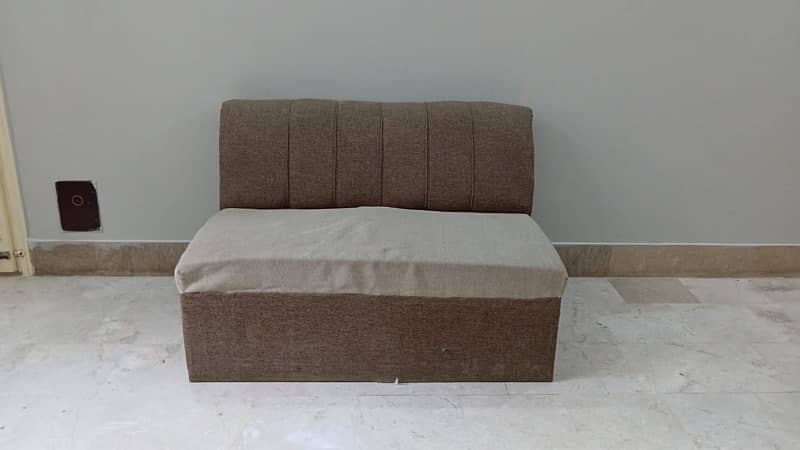 Stylish Sofa Set in Great Condition - Only 30,000 PKR! 2