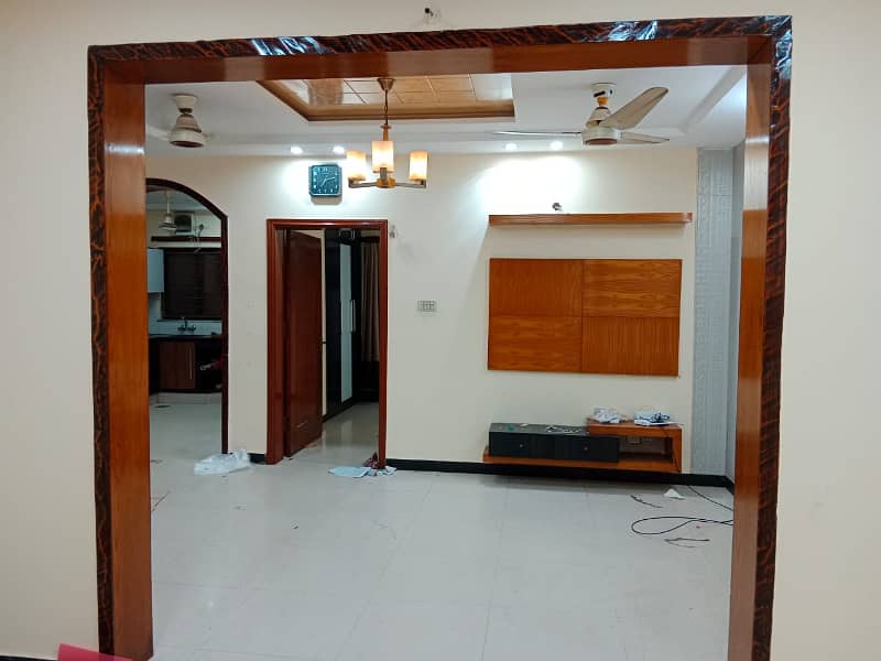 Rent a 10 Marla Upper Portion in Rafi Block, Bahria Town Lahore Like Brand New 8