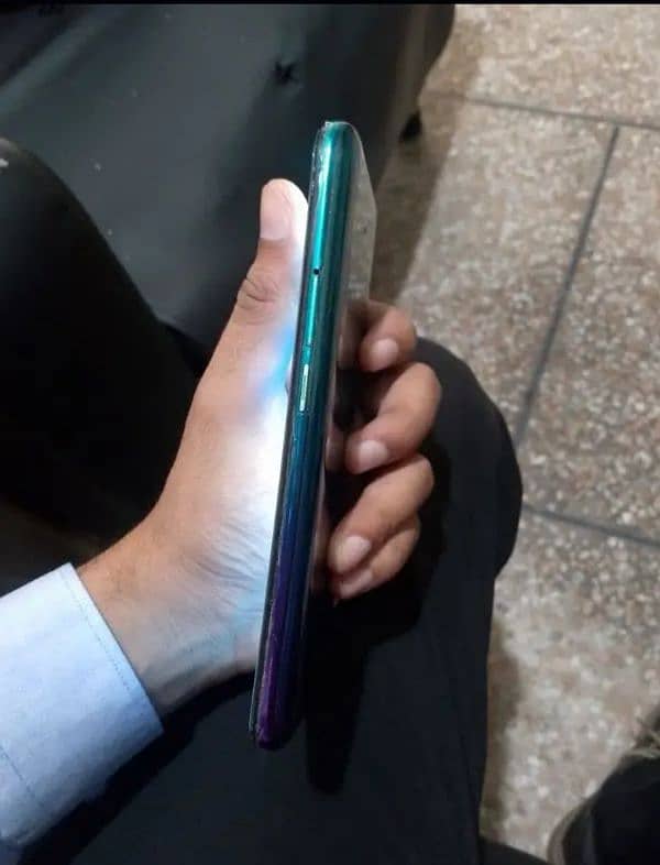 oppo reno 2f 3