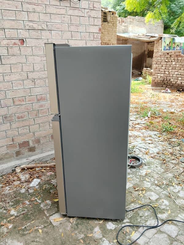 Haire De Freezer For Sell Lash condition New 2 month Use Full ok Ha 3