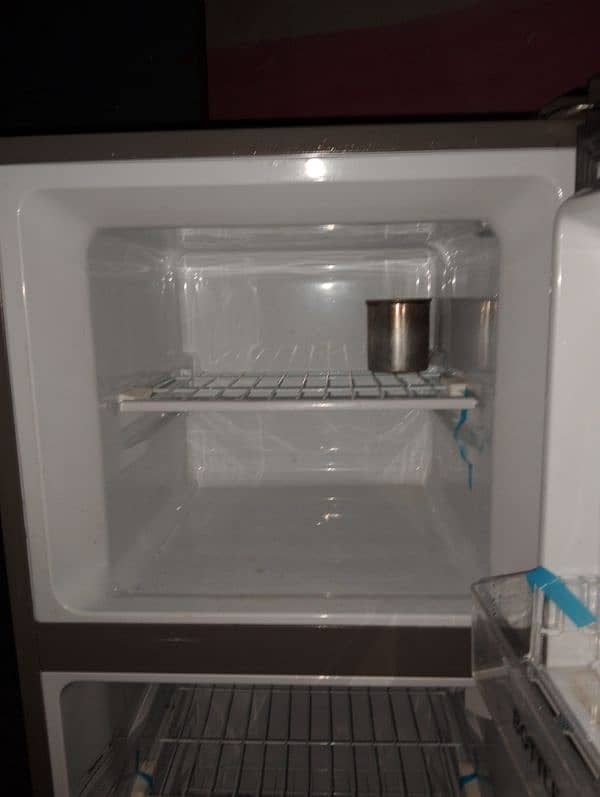 Haire De Freezer For Sell Lash condition New 2 month Use Full ok Ha 11