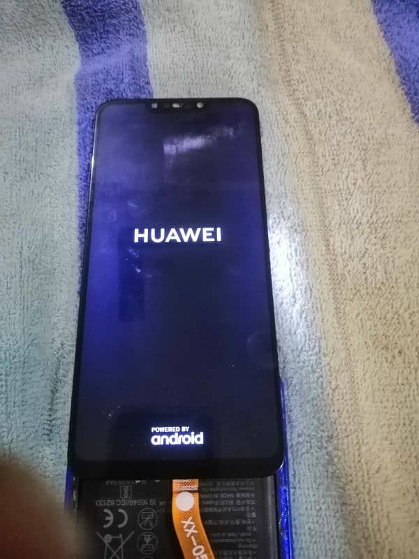 Huawei nova 3i panel 2