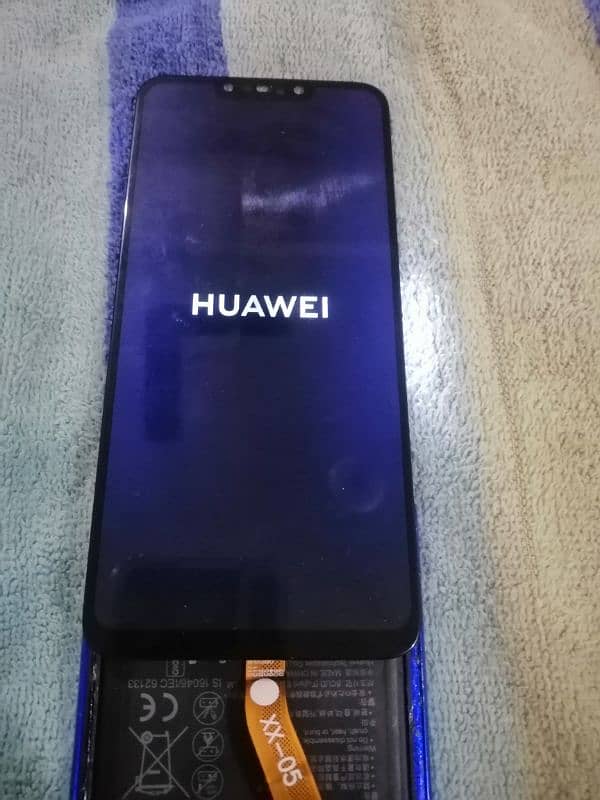 Huawei nova 3i panel 3