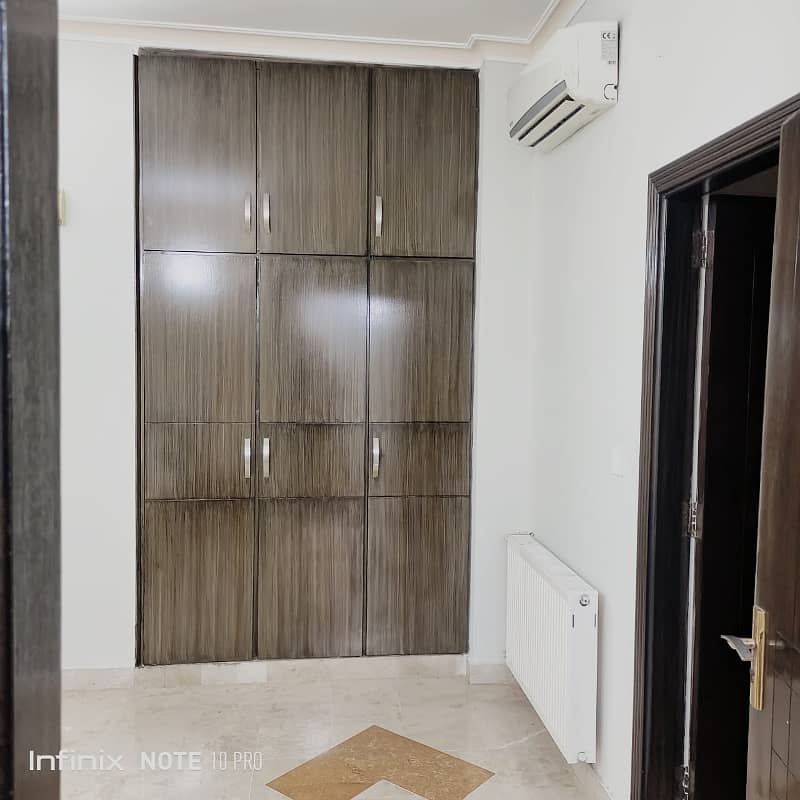 fully furnished flat for rent 10