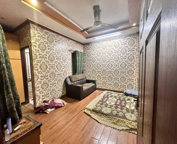 5 Marla Flat for rent in Johar Town 3