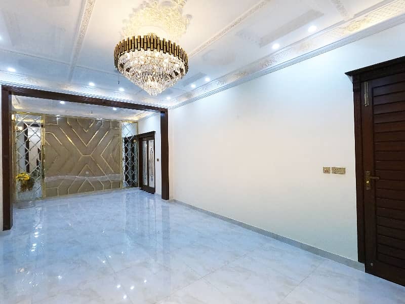 Ideal 12 Marla House Available In Johar Town Phase 2 - Block H3, Lahore 9