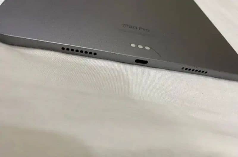 iPad Pro 11" (3rd Generation) M1-Chip 128 GB 4