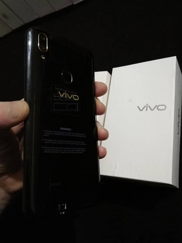 Vivo y85 4gb 64gb pta approved box pack 3