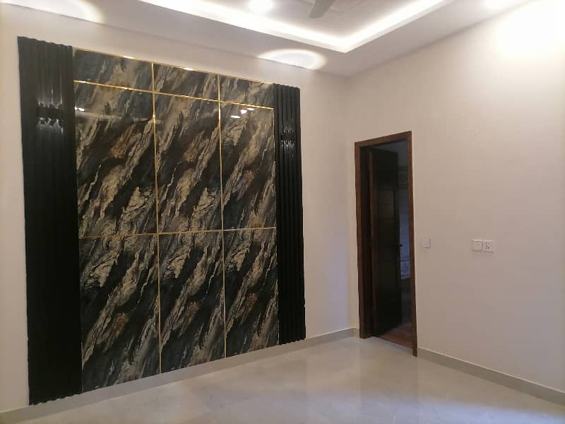 5 Marla Spacious House Is Available In Johar Town Phase 2 - Block Q For Sale 1