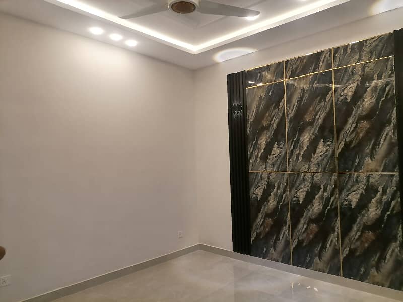 5 Marla Spacious House Is Available In Johar Town Phase 2 - Block Q For Sale 6