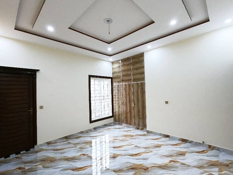 Ideal 12 Marla House Available In Johar Town Phase 2 - Block H3, Lahore 34