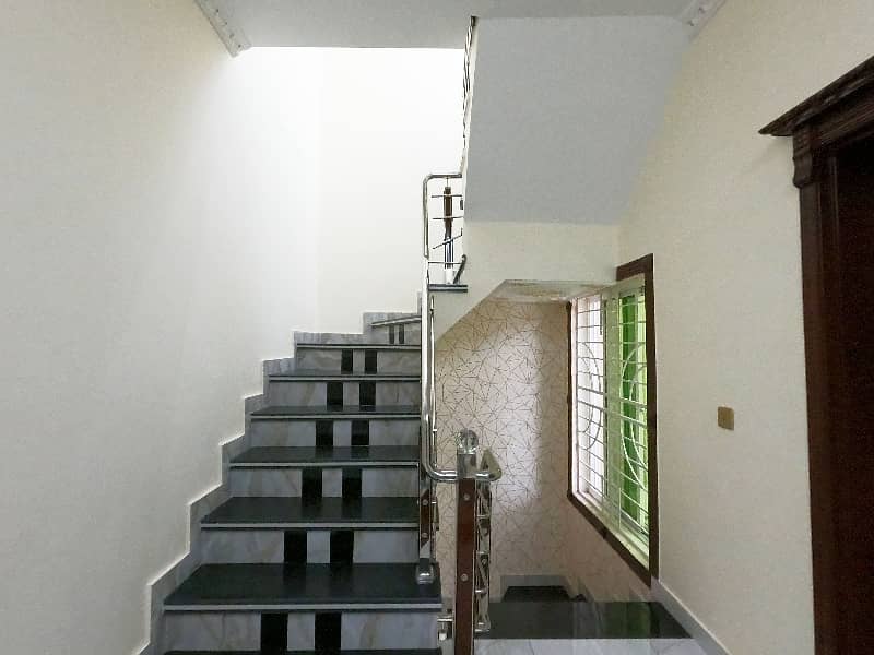 Ideal 12 Marla House Available In Johar Town Phase 2 - Block H3, Lahore 37