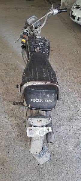 Honda CD 70 4