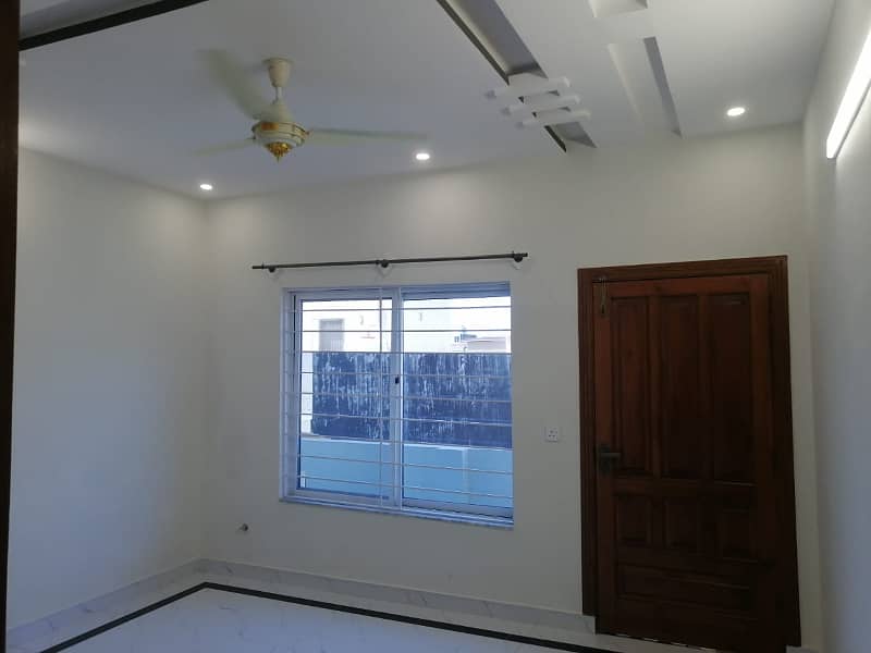 14 Marla For Commercial use Full House For Rent In G-13 islambad 10