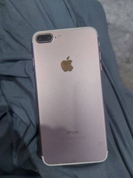 i phone7plus 128 gb pta aproud 4