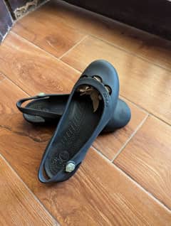 Crocs original US size 9 comfortable shoes