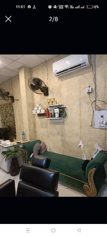 beauty saloon for sale good location in satellite town gujranwala 1