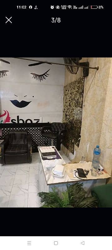 beauty saloon for sale good location in satellite town gujranwala 2