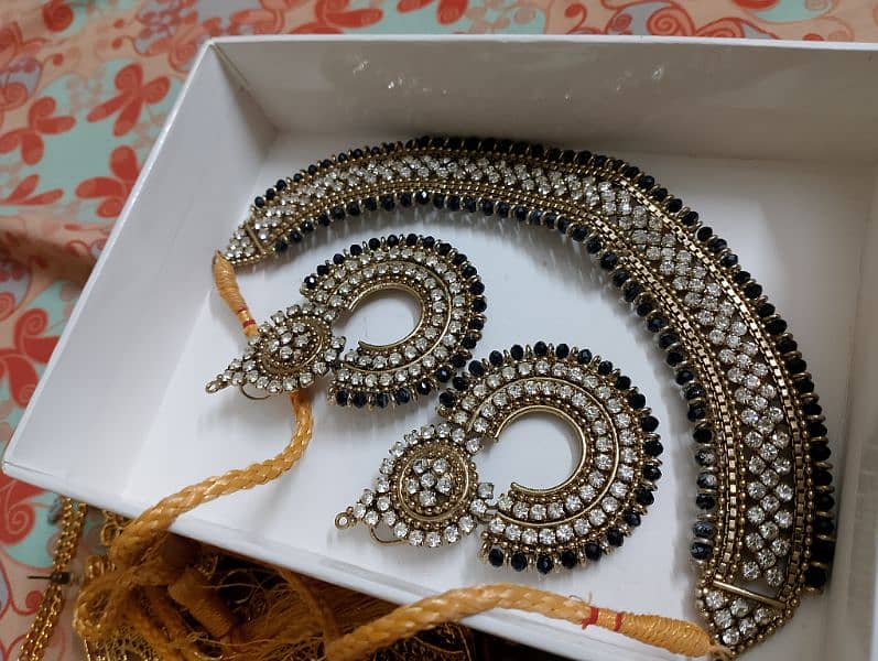 Jewelry sets for sale 0