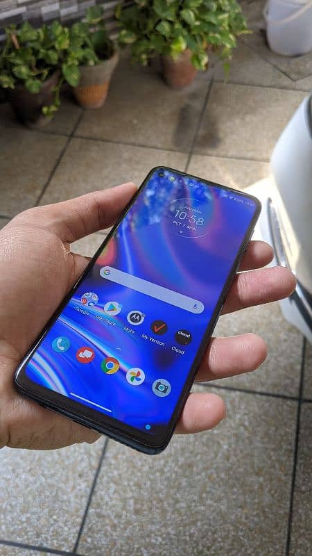 Motorola one 5g 4/128 15