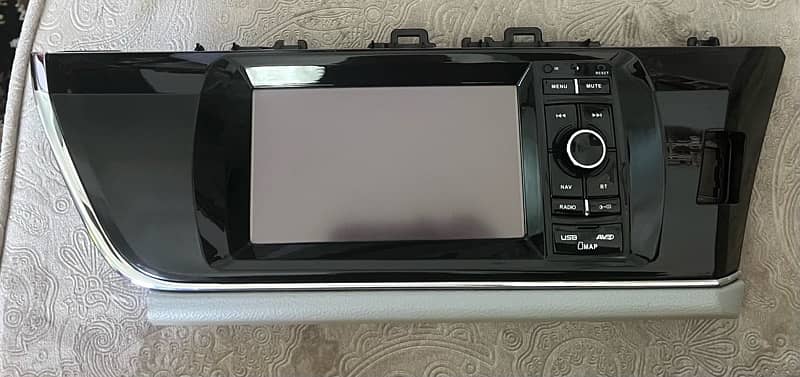 Toyota Corolla 2014-2017 LCD 0