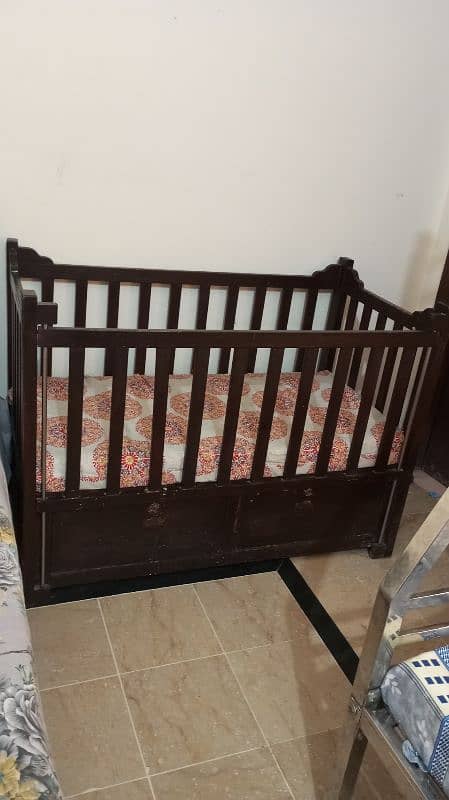 wood baby cot 1