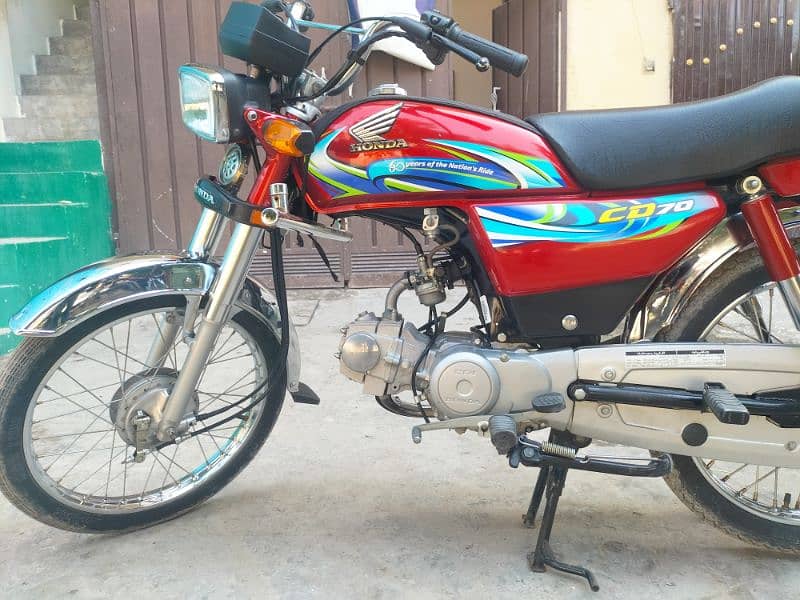 Honda CD70 for sale new condition 0/3/4/7/7/3/9/3/1/4/9 10