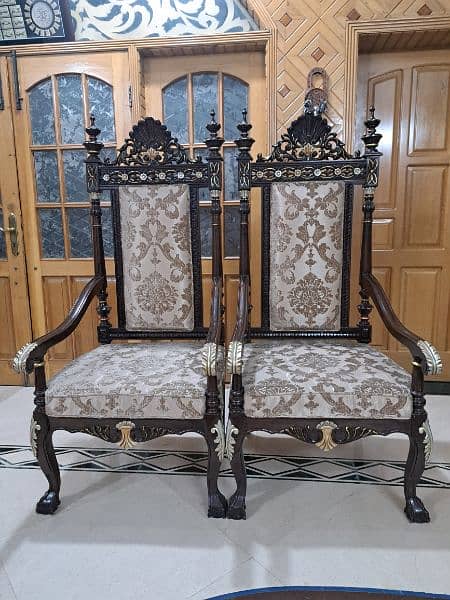 Luxury Pure Wood Chairs For sale 2