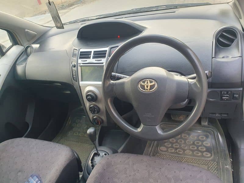 Toyota Vitz 2007 10