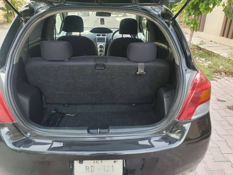 Toyota Vitz 2007 17