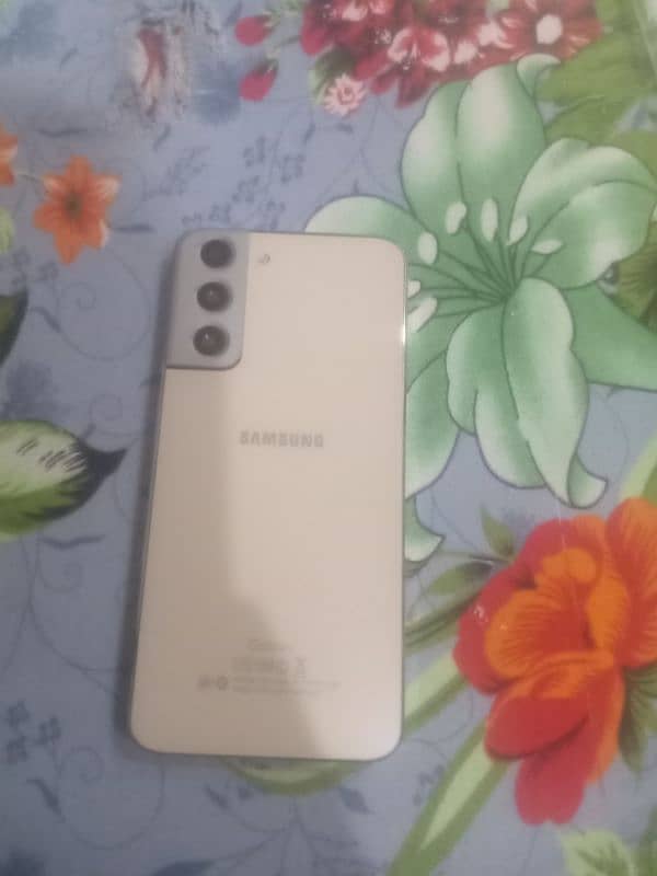 Samsung Galaxy s22 plus 2