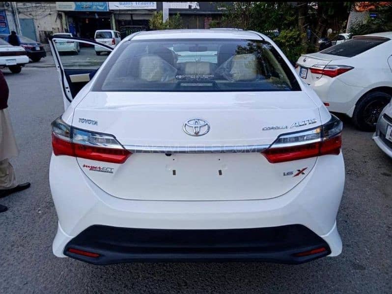 Toyota Corolla Altis 2021 5