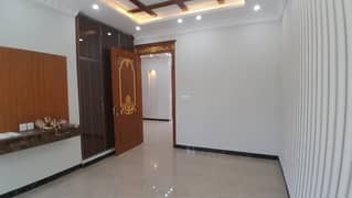 VERY BEAUTIFUL UPPER PORTION OF 10 MARLA HOUSE IN PHASE ONE BAHRIA ORCHARD AVAILABLE FOR RENT