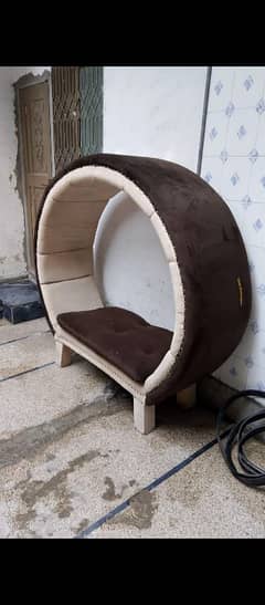 round sofa